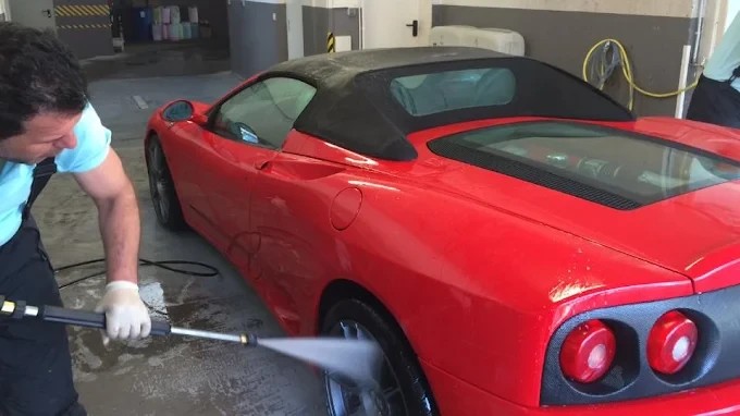 Handwäsche mit Schaum